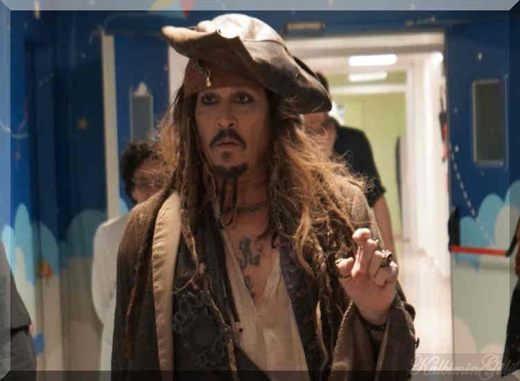 Johnny Depp: Kaptan Jack Sparrow hastaneyi ziyaret etti