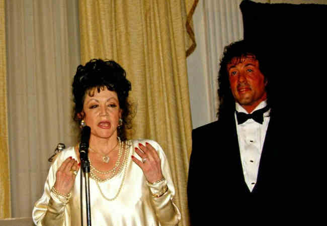 Sylvester Stallone'in annesi Jackie Stallone öldü. : Magazin haberler!