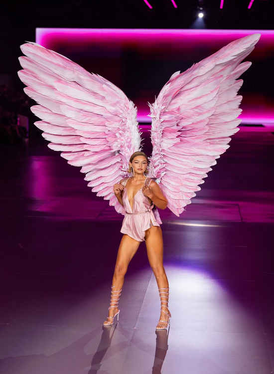 Meleklerin seksi görünümleri Victoria's Secret Fashion Show 2024 : Magazin Haberleri!