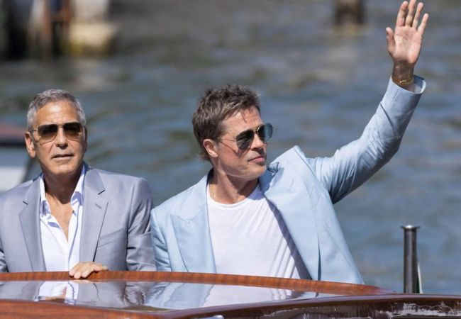 Brad Pitt ve George Clooney Venedik'te kutlandı. İki yıldız yeni Kurt adli filmlerini film festivalinde tanıtıyor. - Magazin Haberleri